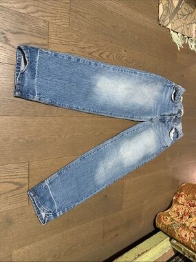 Universal Thread Light Blue Straight Jeans